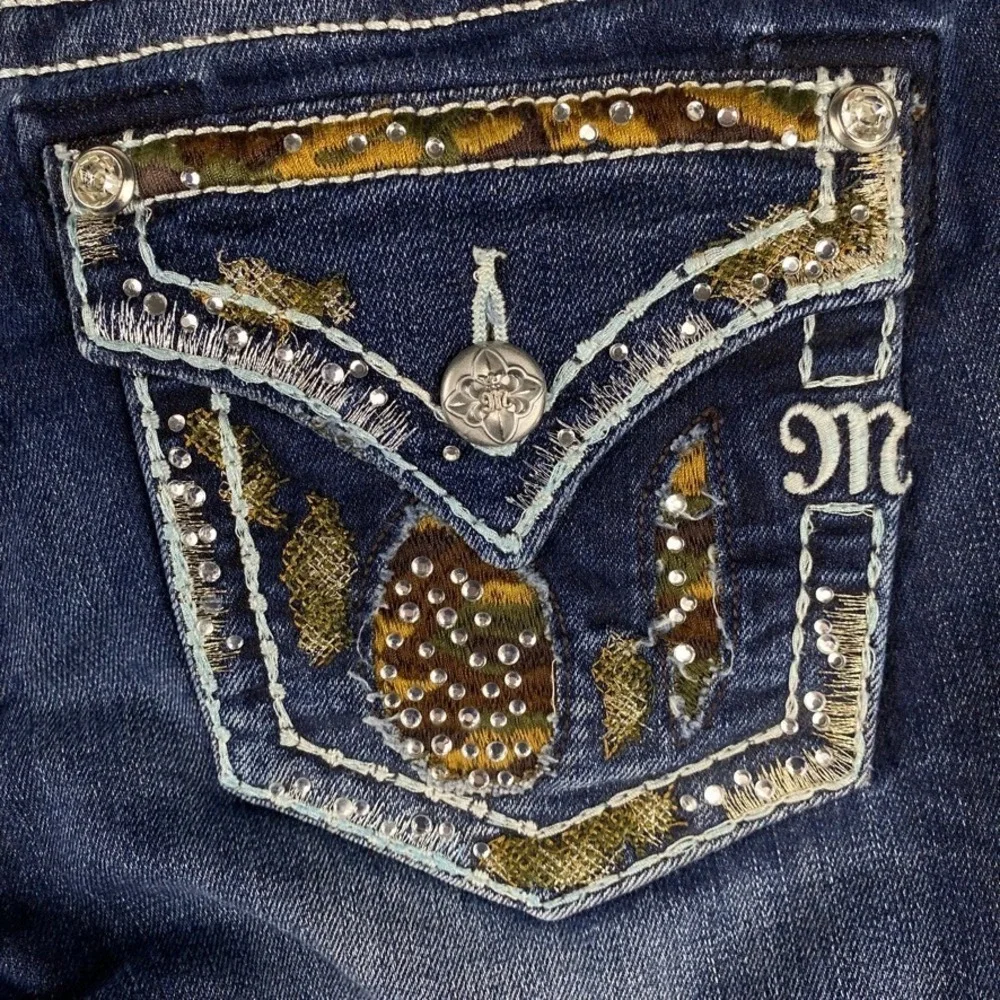 Miss Me Jeans Womens 28 Blue Signature Boot Flared Flap Pocket Dark Wash Denim - Picture 5 of 16